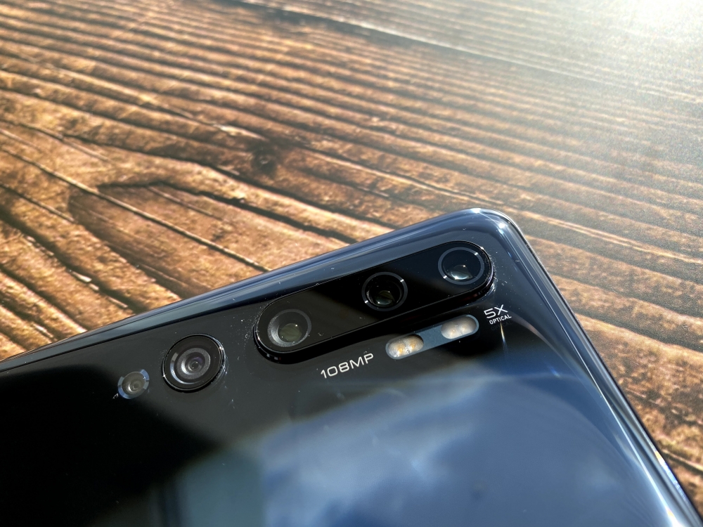 Xiaomi Mi Note 10のペンタカメラ