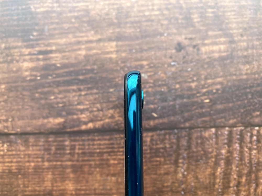A side view of the OPPO Reno A's camera